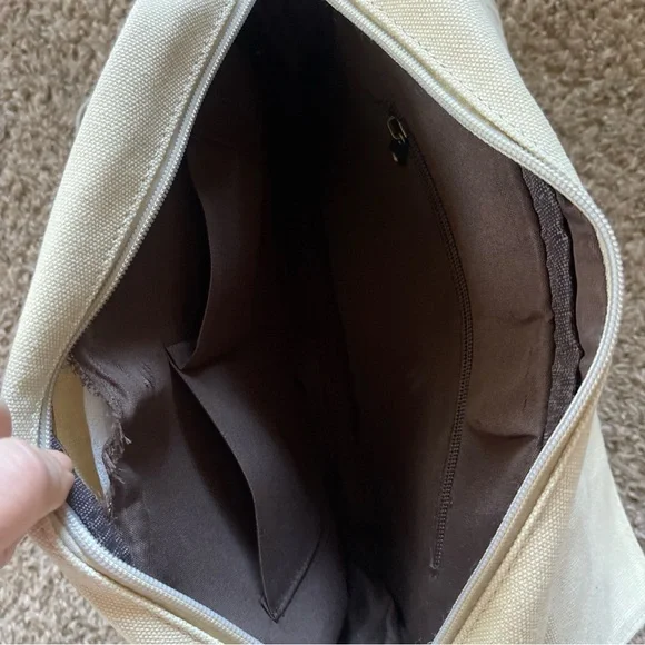 Totoro Themed Beige Crossbody Bag - Picture 5 of 8